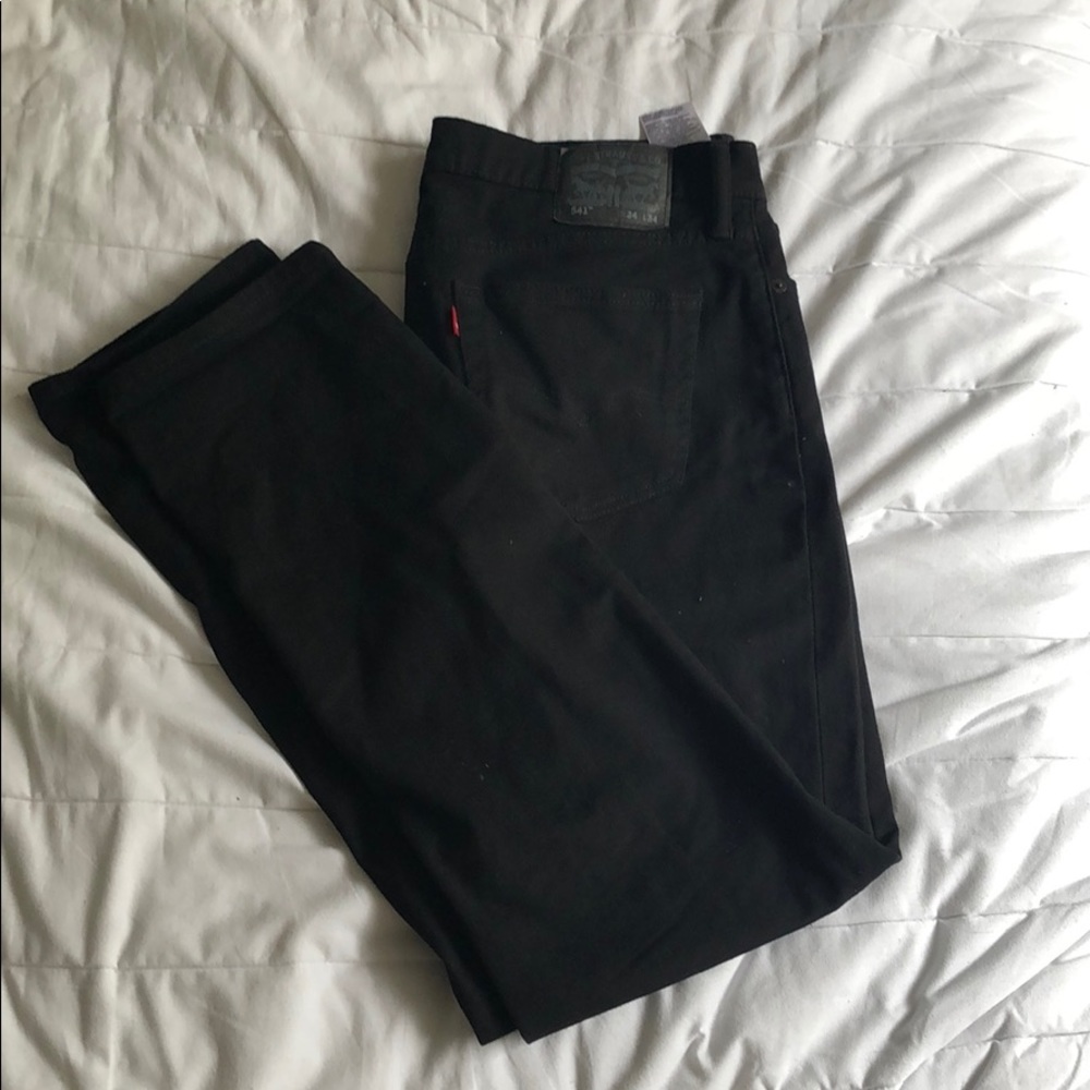 Black Levi’s jeans
